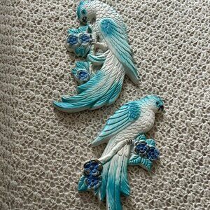 VTG Blue and White Parrot Wall Decor chalkware 1950 cockatiels 🦜